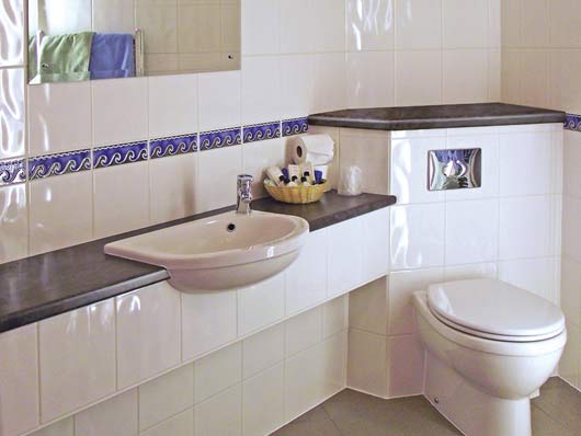 Photograph of bathroom in bedroom 7