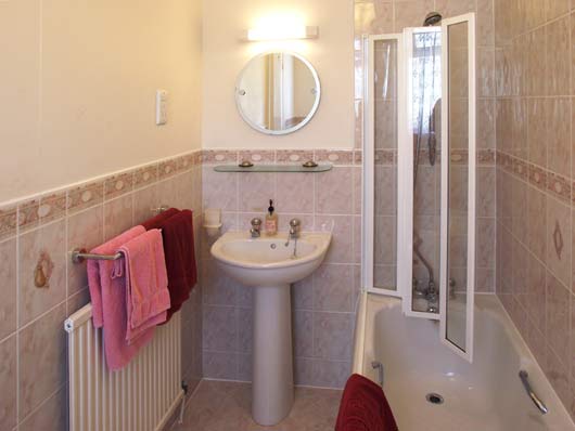 Photograph of bathroom in bedroom 8